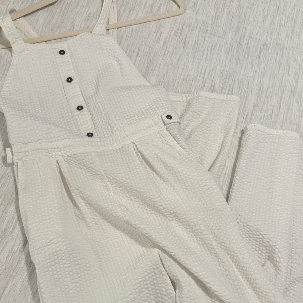 Roxy White Textured Crossback, Cropped Wide Leg Jumpsuit Size M - Picture 3 of 4